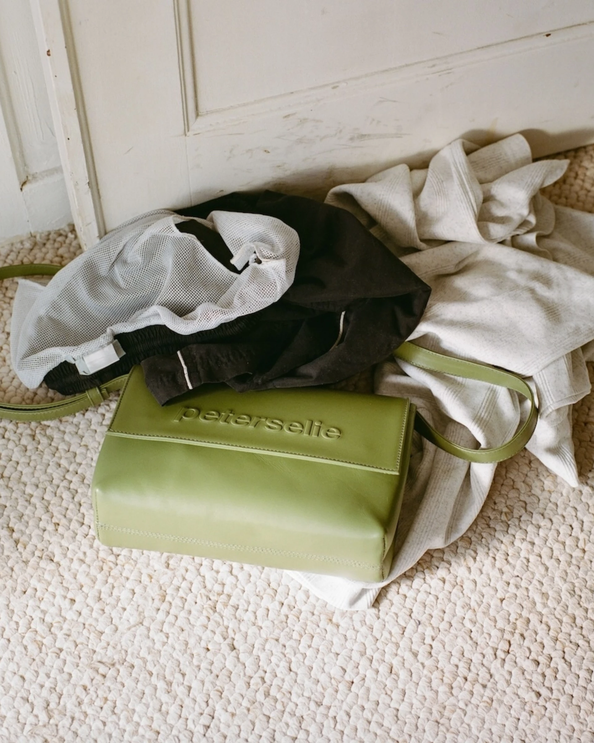 0006 001051430006 min