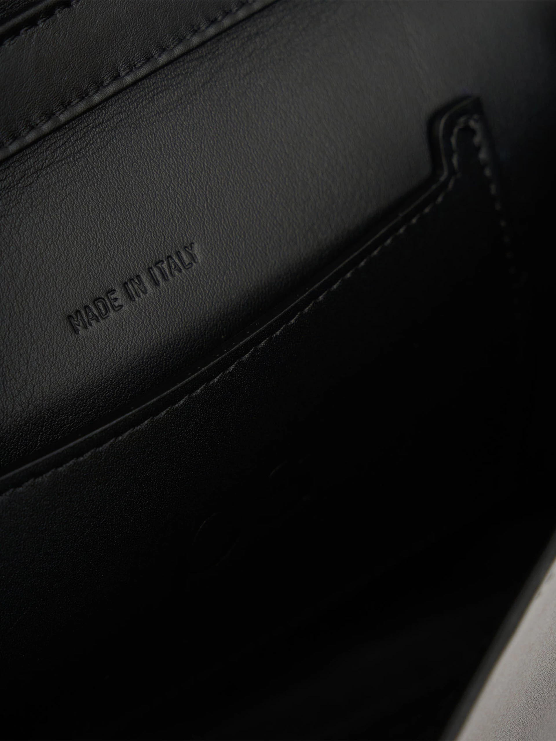 Ps 02 M black detail